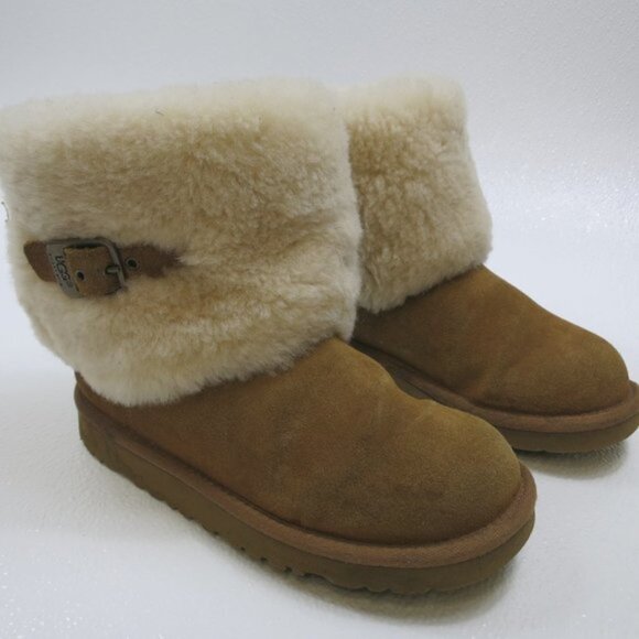 UGG Ellee Fully Insulated Kids Boots Winter Footwear Warm Boot Shoes 3 - Picture 1 of 5